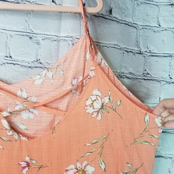 Torrid sophie textured woven double layered floral sleeveless tank top 3x - Picture 8 of 10